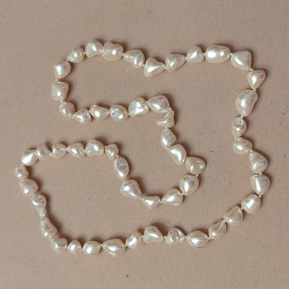 Vintage Jewelry - Vintage Baroque Pearl Necklace